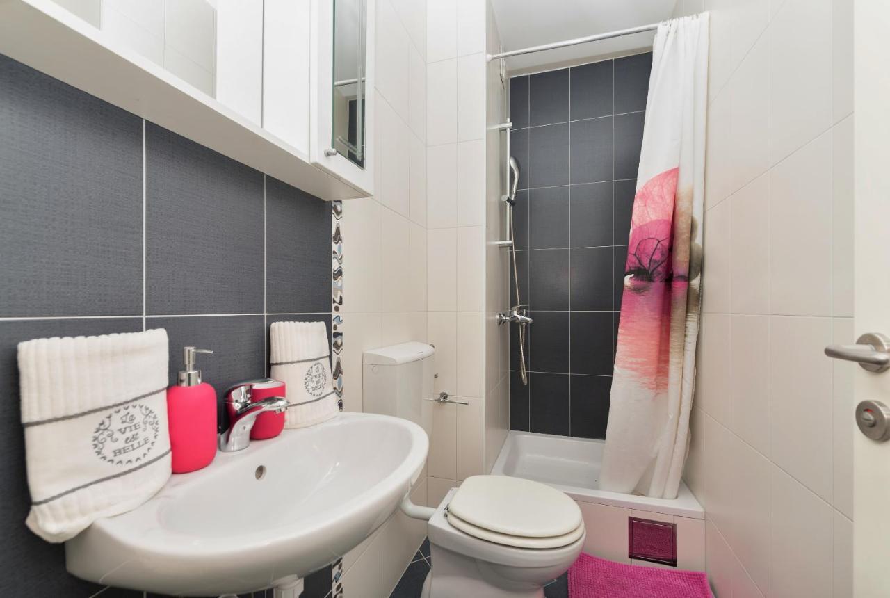 Long Apartment Макарська Екстер'єр фото